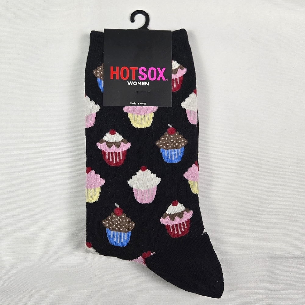 NWT Cupcake Design HOTSOX Socks